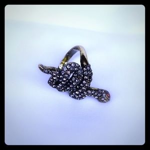 Beautiful BKE Snake Ring w/Black stones